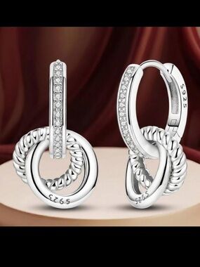 925- Sterling Silver Interlocking Hoop Drop Earrings - Silver